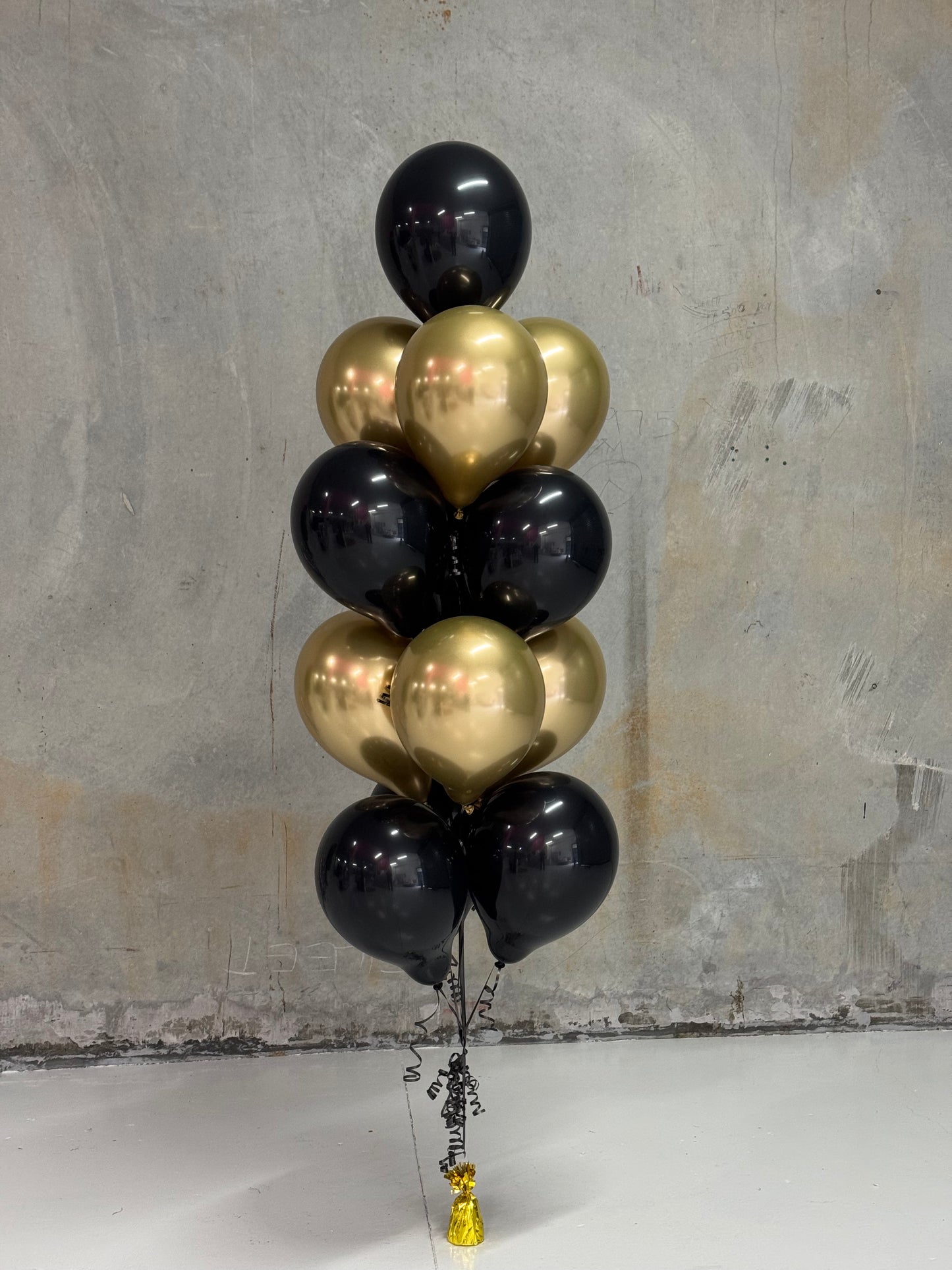 13 Helium balloon bouquet