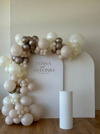 White Ripple Back Drop